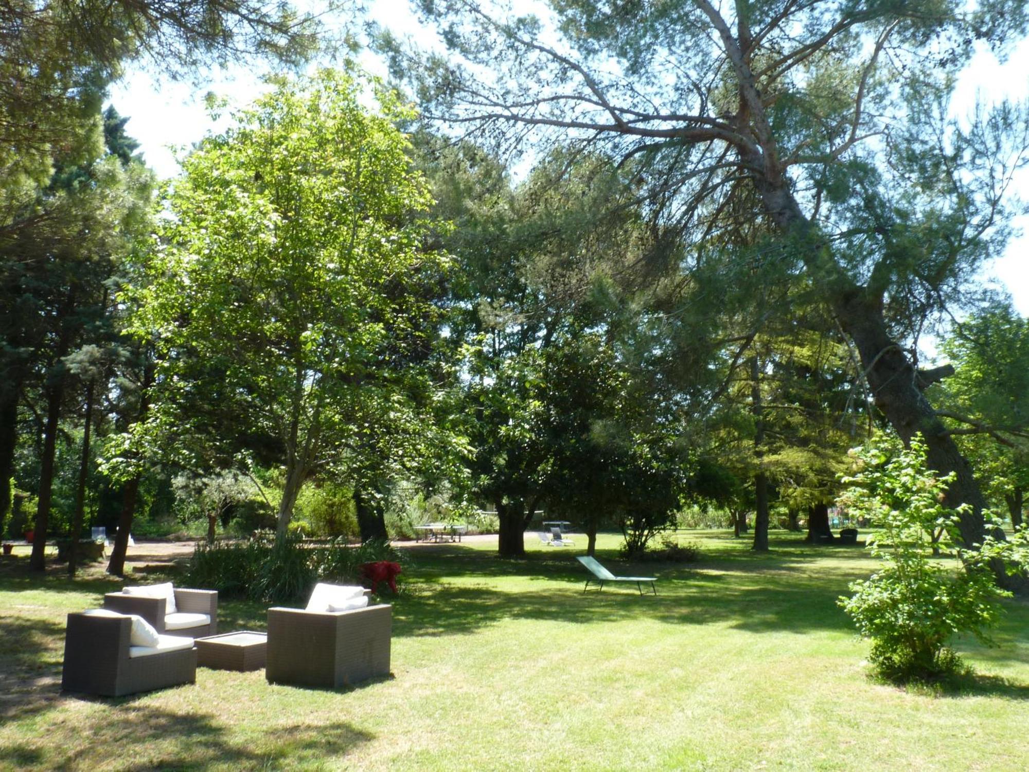 Domaine De Rhodes B&B Авіньйон Екстер'єр фото